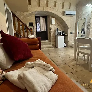 The Castle Apartamento Bari